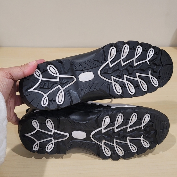 Delta Sigma Theta Sorority Inc. Sneakers - Sz 10.5 US - Picture 7 of 10